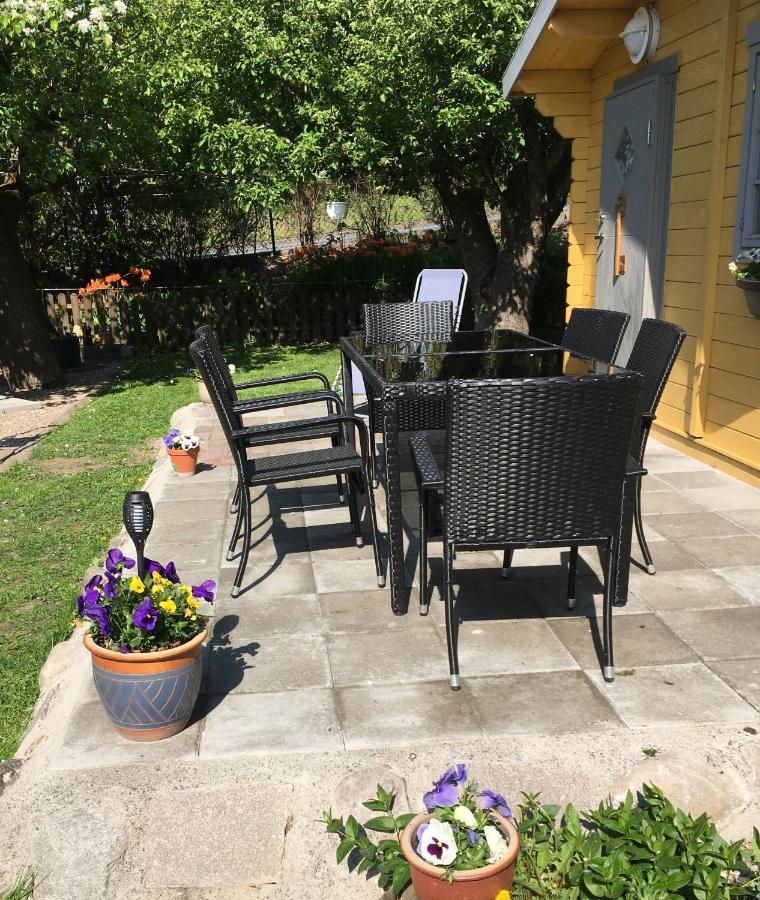 Vivans Bed And Self Catering Kristianstad Bagian luar foto