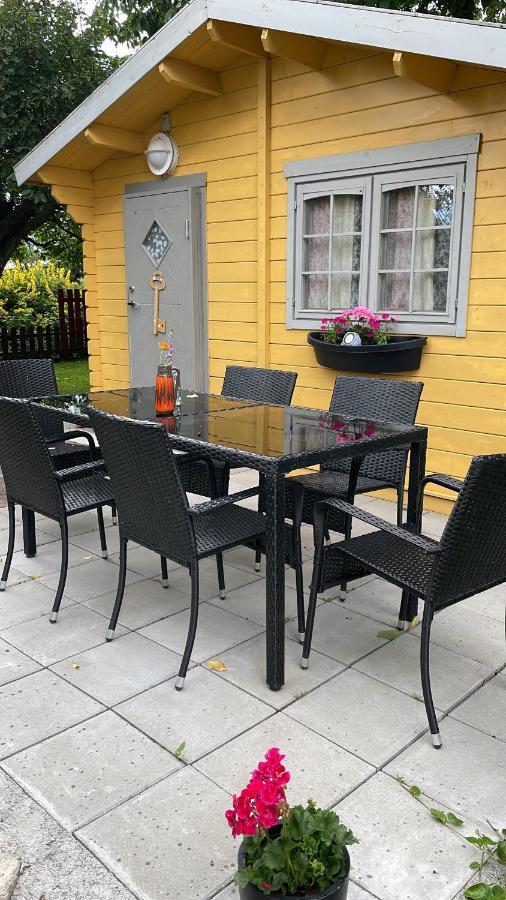 Vivans Bed And Self Catering Kristianstad Bagian luar foto
