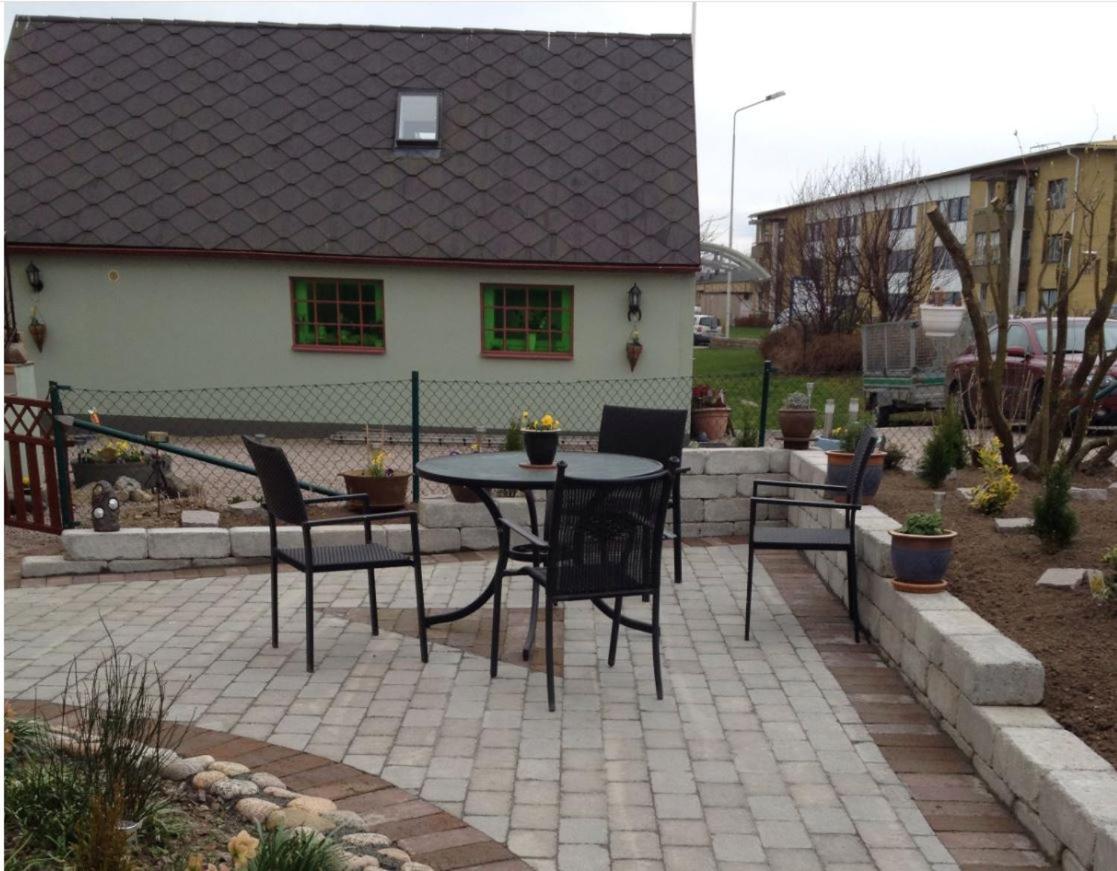 Vivans Bed And Self Catering Kristianstad Bagian luar foto