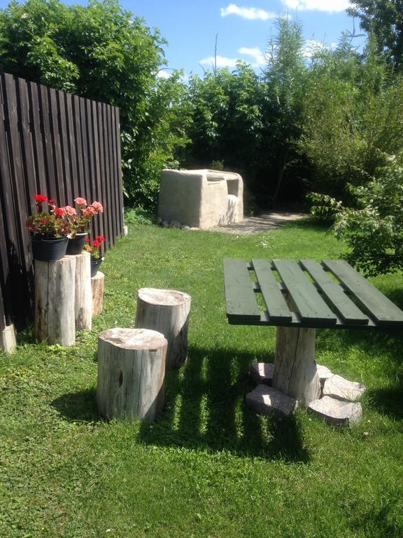 Vivans Bed And Self Catering Kristianstad Bagian luar foto