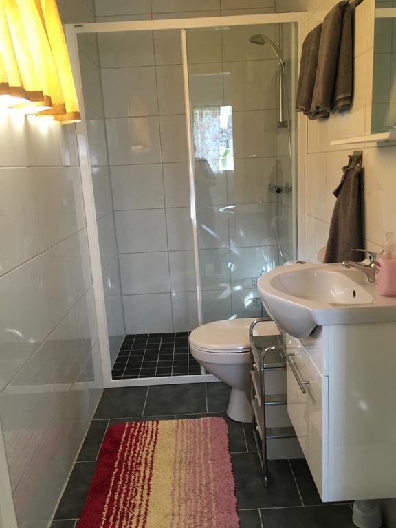 Vivans Bed And Self Catering Kristianstad Bagian luar foto
